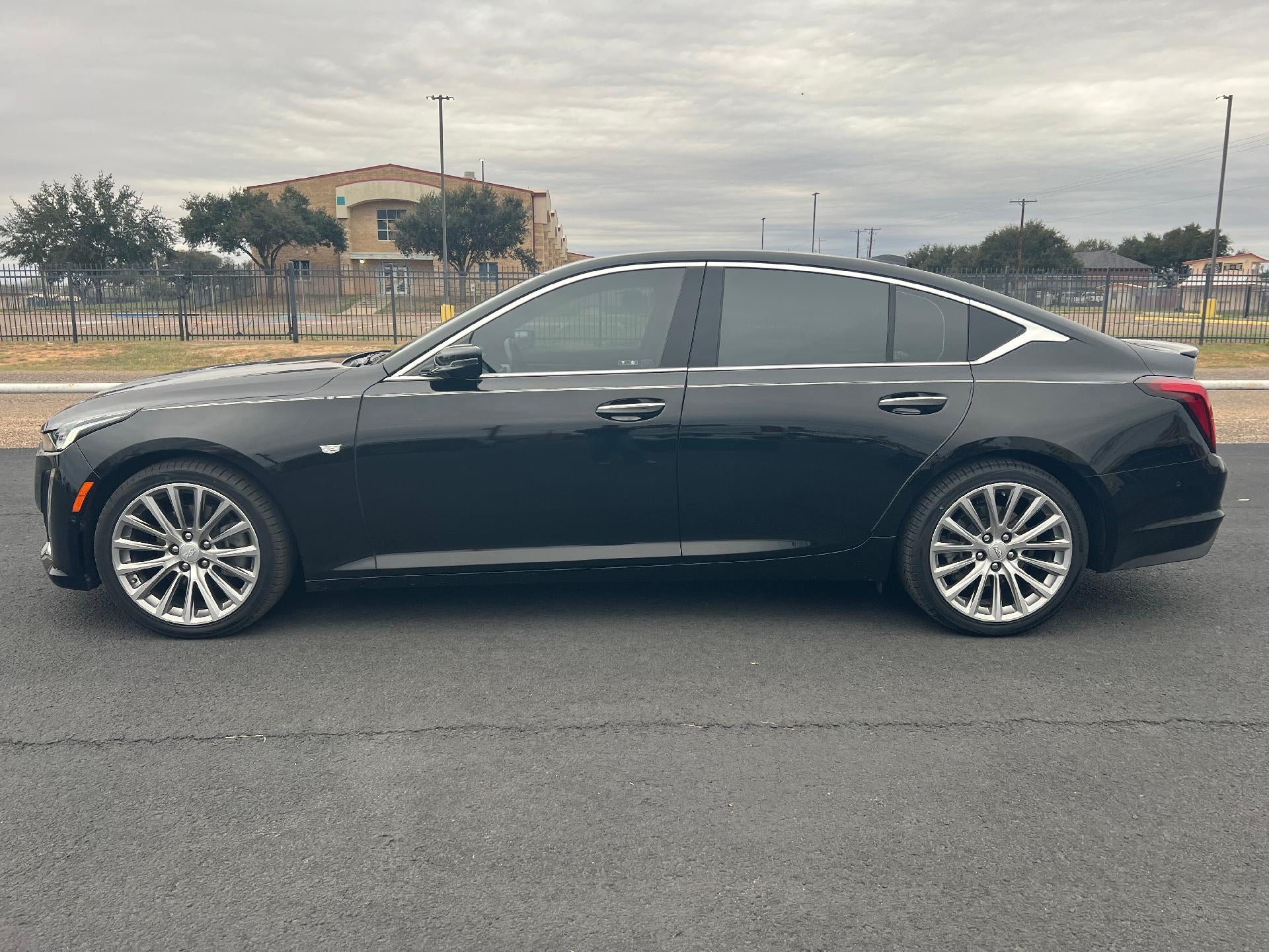 2022 Cadillac CT5 Premium Luxury