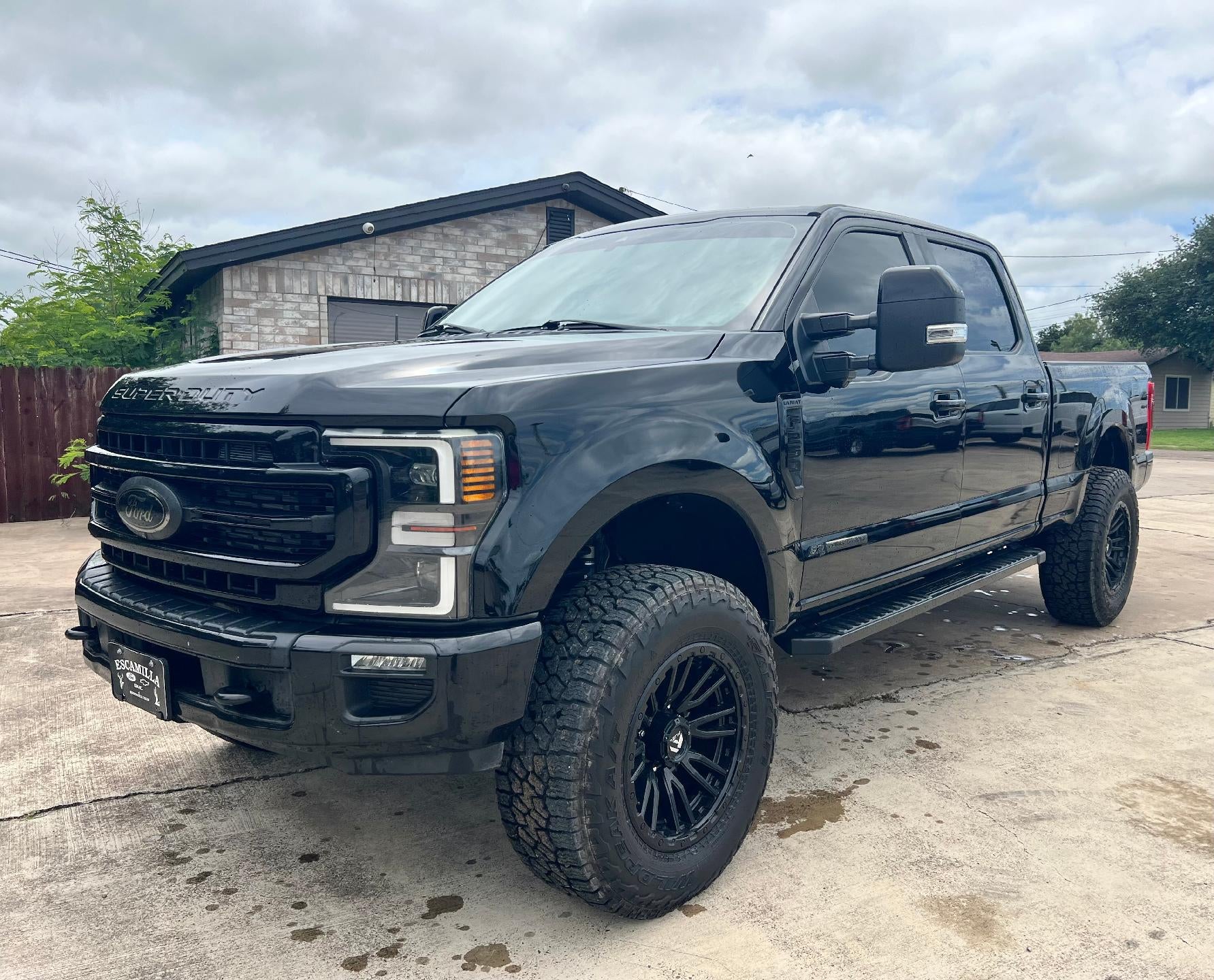 2022 Ford F-250 Lariat 4x4 Crew Cab 6-3/4' Box's photo