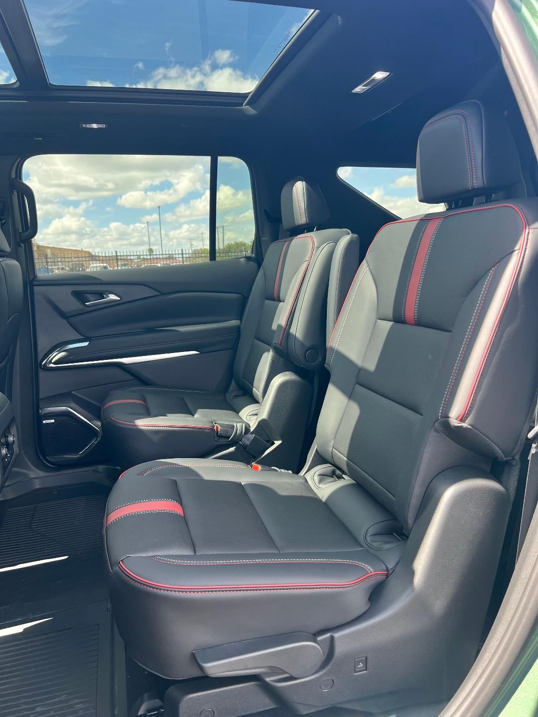 2027 Chevrolet Traverse RS