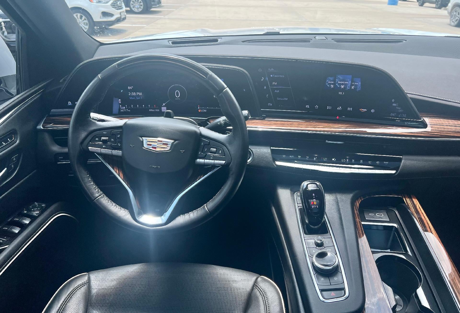 2024 Cadillac Escalade Premium Luxury